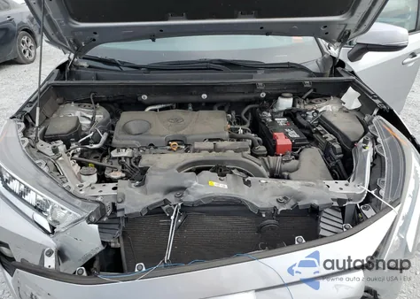 2020 Toyota Rav4 Xle z USA, uszkodzony, nr VIN 2T3W1RFV4LC074991